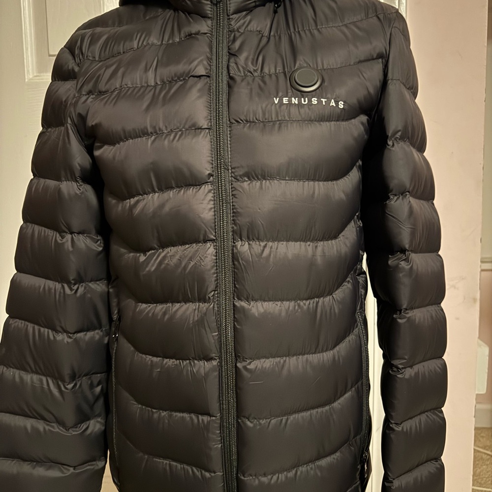 Women’s size XS Venus puffer jacket with attachments for battery to heat